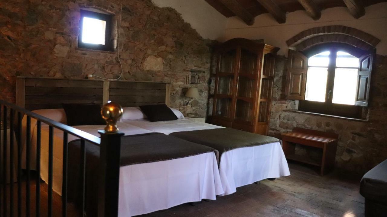 La Caseta Vella Falset Extérieur photo